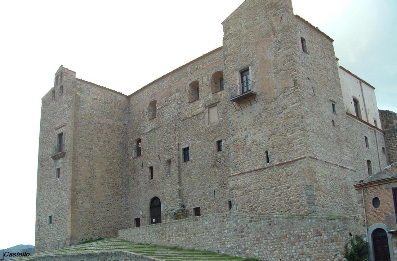 Casa Nicole Apartment Castelbuono  Exterior foto